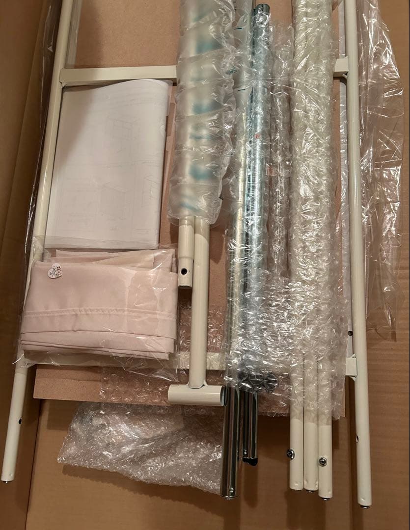 最終値下げ‼️☆ホワイト 伸縮式クローゼット　カーテン付き　送料込み！！