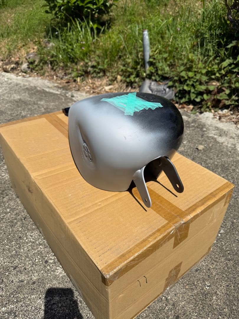 スポーツスター　フォーティーエイト　タンク