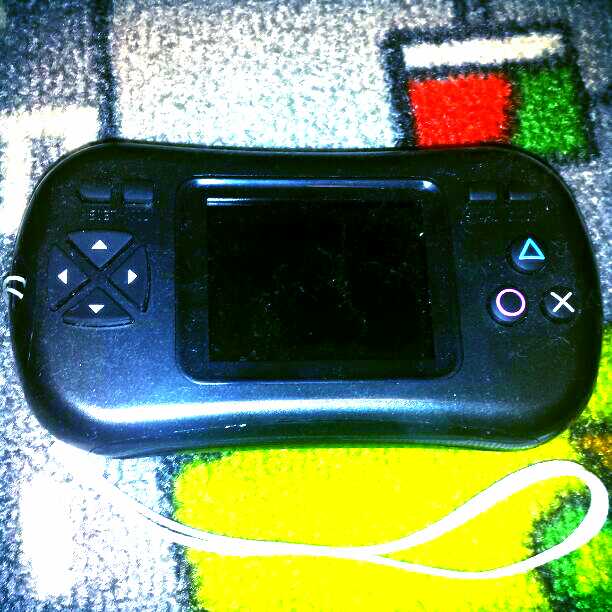 箱はありませんが、電池を入れればつきます