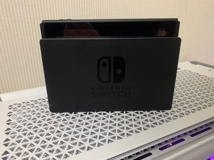 Nintendo Switch 本体 + Joy-Con充電グリップ