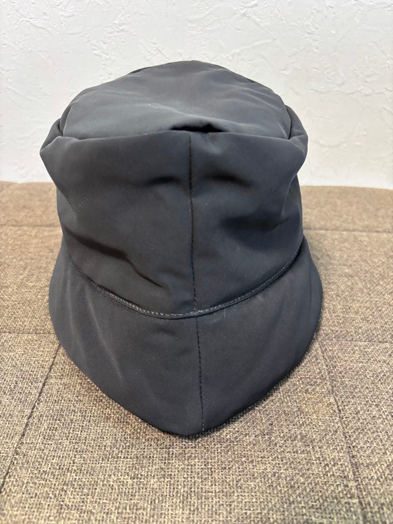 【美品】LOEWE 黒 パファーナイロンバケットハット　ロエベ　バケハ　60