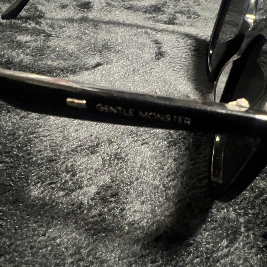 S*c様 GENTLE MONSTER ブラック キャットアイ サングラス