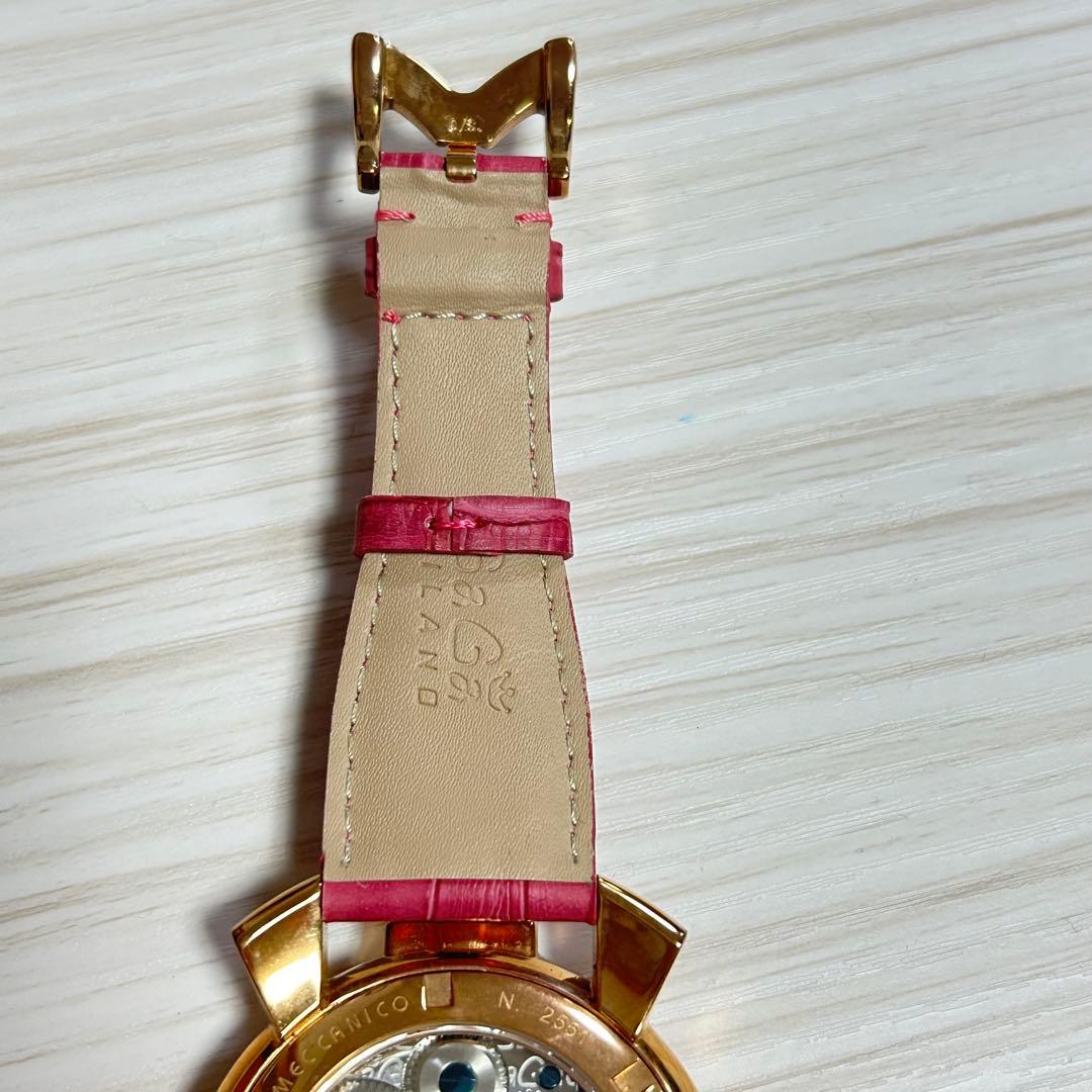 ❣️GaGa MILANO❣️腕時計　ピンク　おしゃれ　可愛い　手巻き時計