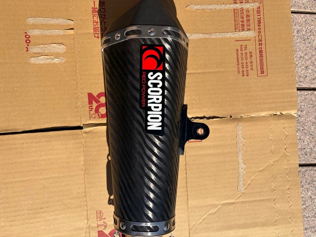 【訳あり】　390DUKE SCORPION セルケトテーパーカーボンマフラー