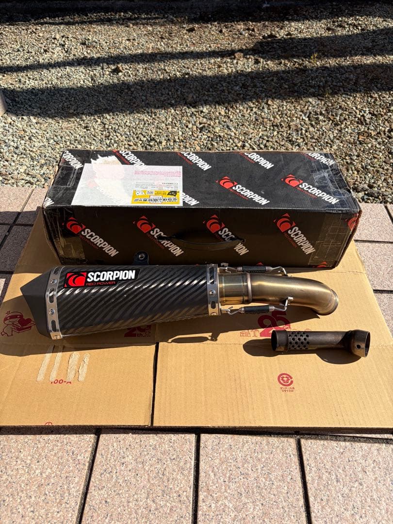 【訳あり】　390DUKE SCORPION セルケトテーパーカーボンマフラー