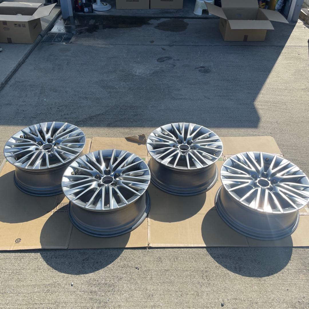 serenaAZSH20 クラウンハイブリッド　純正ホイール　4本セット