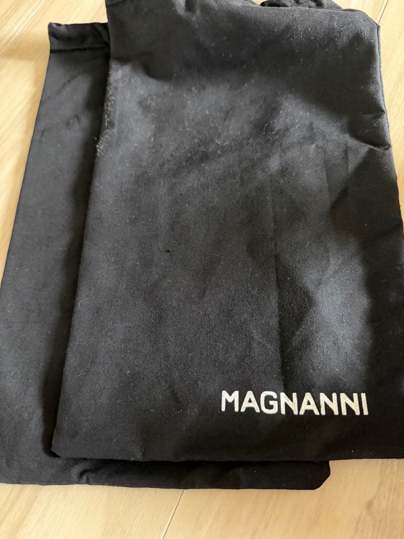 マグナーニレザー ドレスシューズ コニャック サイズ39スペイン製美品