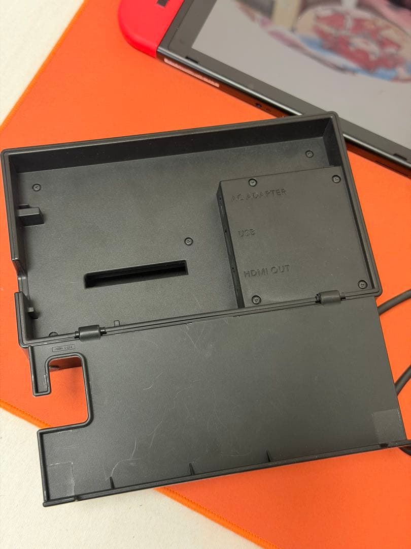 Nintendo Switch 本体　ケーブル付属