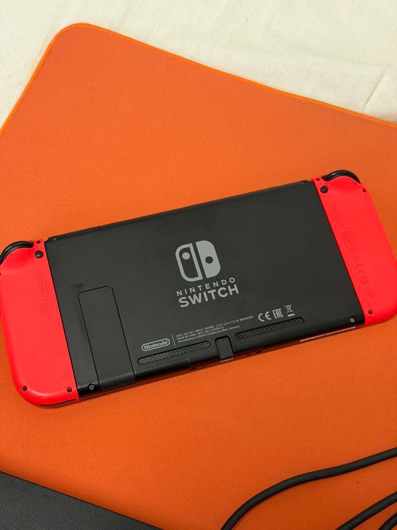 Nintendo Switch 本体　ケーブル付属