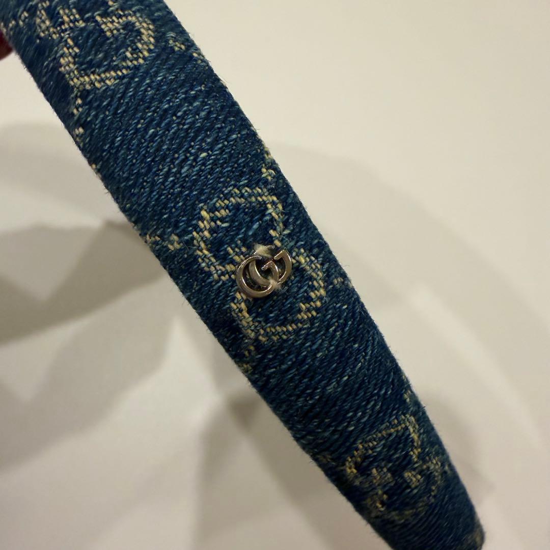 GUCCI デニム ヘアバンド GGロゴ