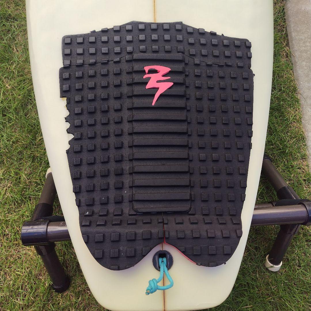 cole コール　ライトニングキッカー　サーフボード　5‘10