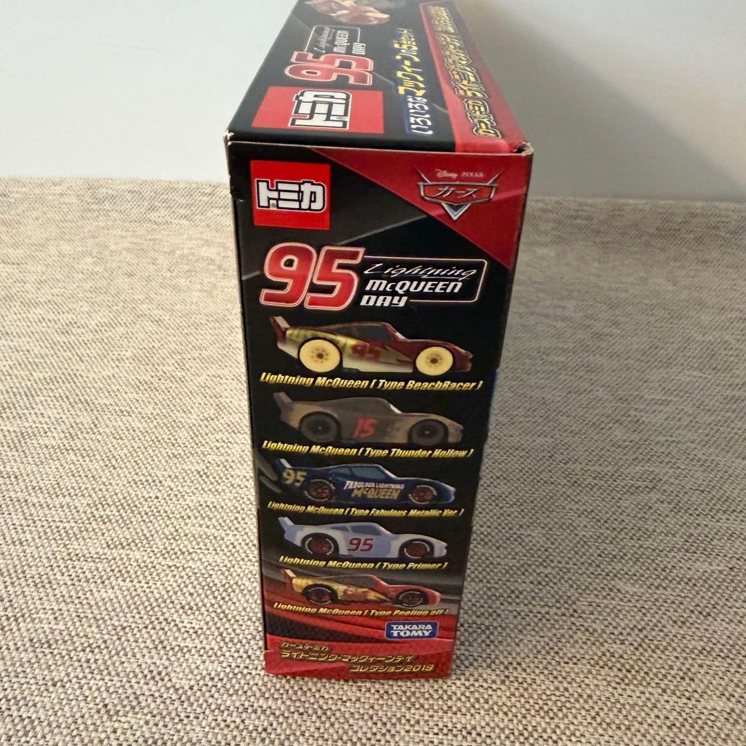 トミカ カーズ ライトニングマックイーン コレクション2019 新品