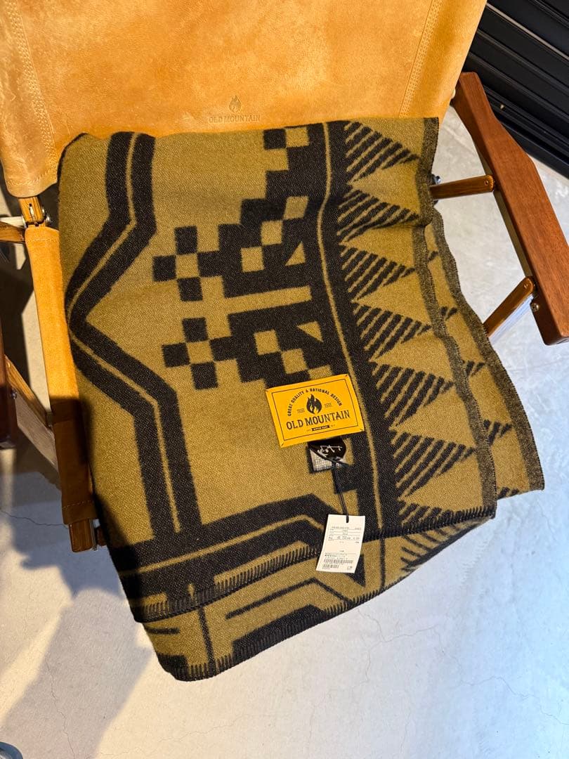 OLD MOUNTAIN kakemono 冬　molds限定