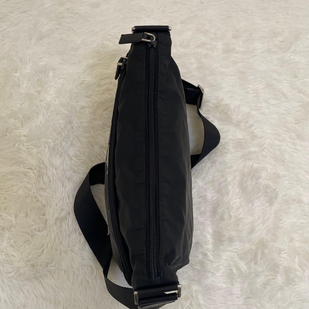 極美品 PRADA ショルダーバッグ カメラバッグ ナイロン レザー ブラック