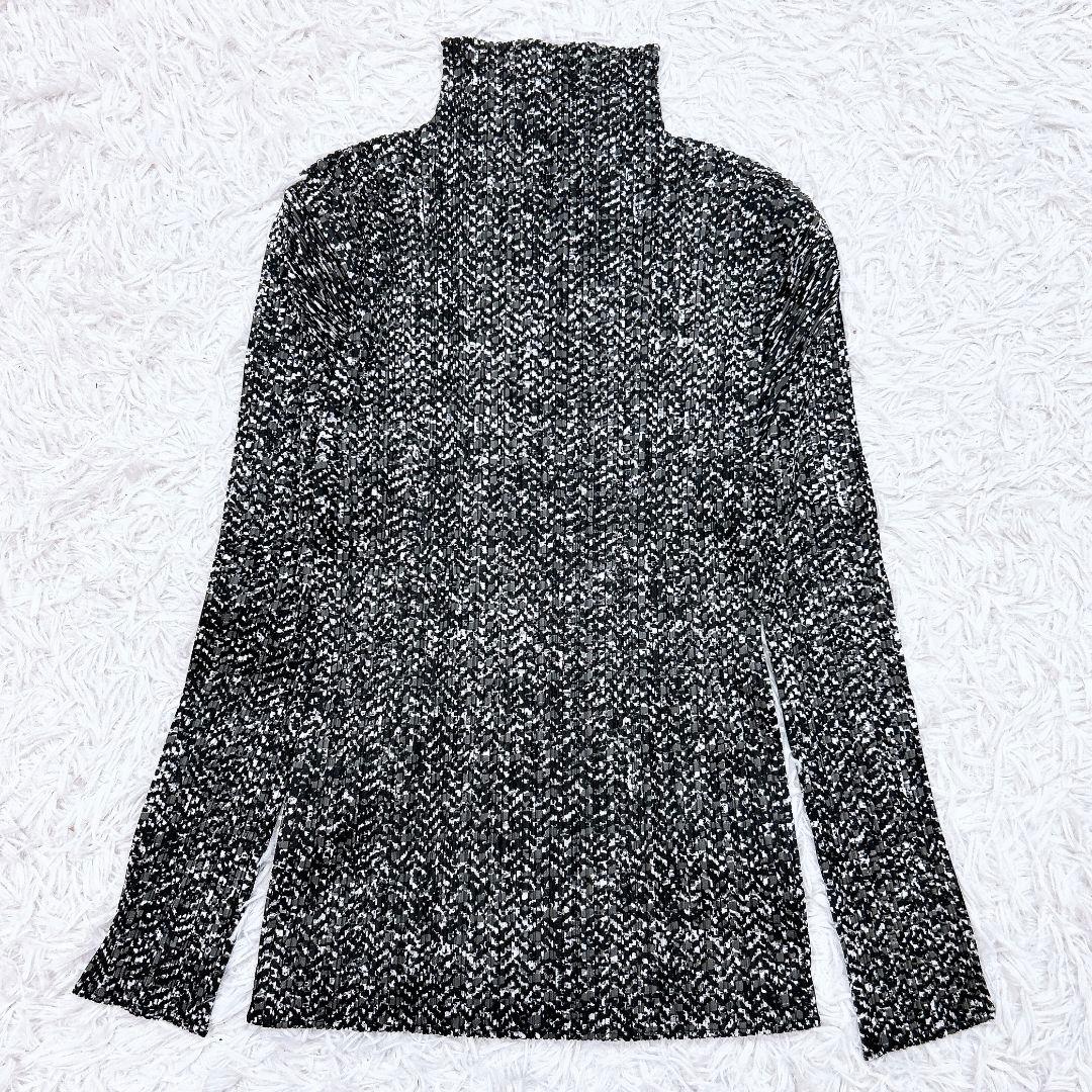 【美品】プリーツプリーズ 総柄ハイネックカットソー モノトーン イッセイミヤケ