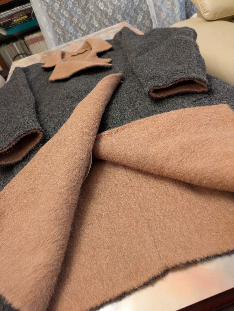 アンデスの至宝　極上アルパカ×キャメルダブルフェイスコート　グレー　百貨店購入