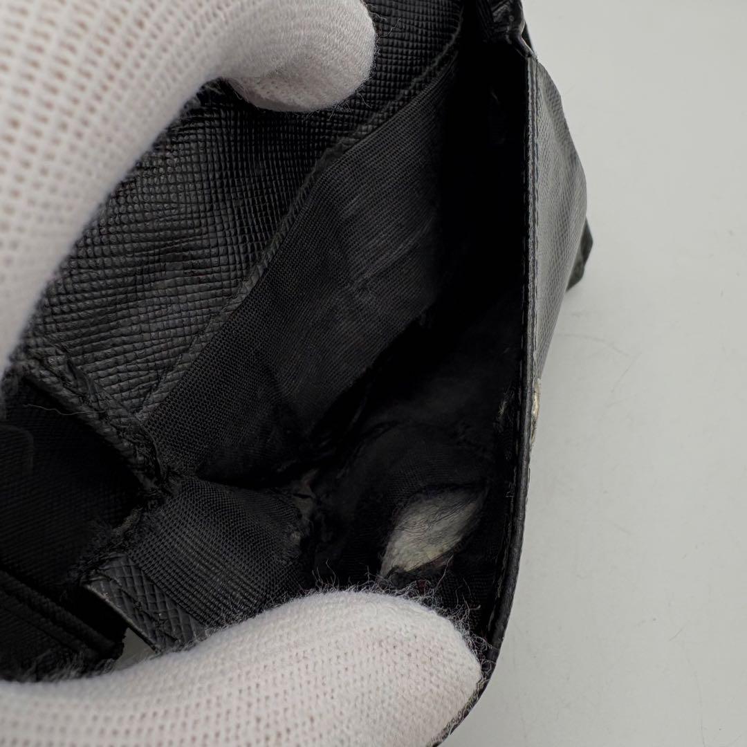 専用　PRADA レザー ブラック メンズ 折り財布 7583