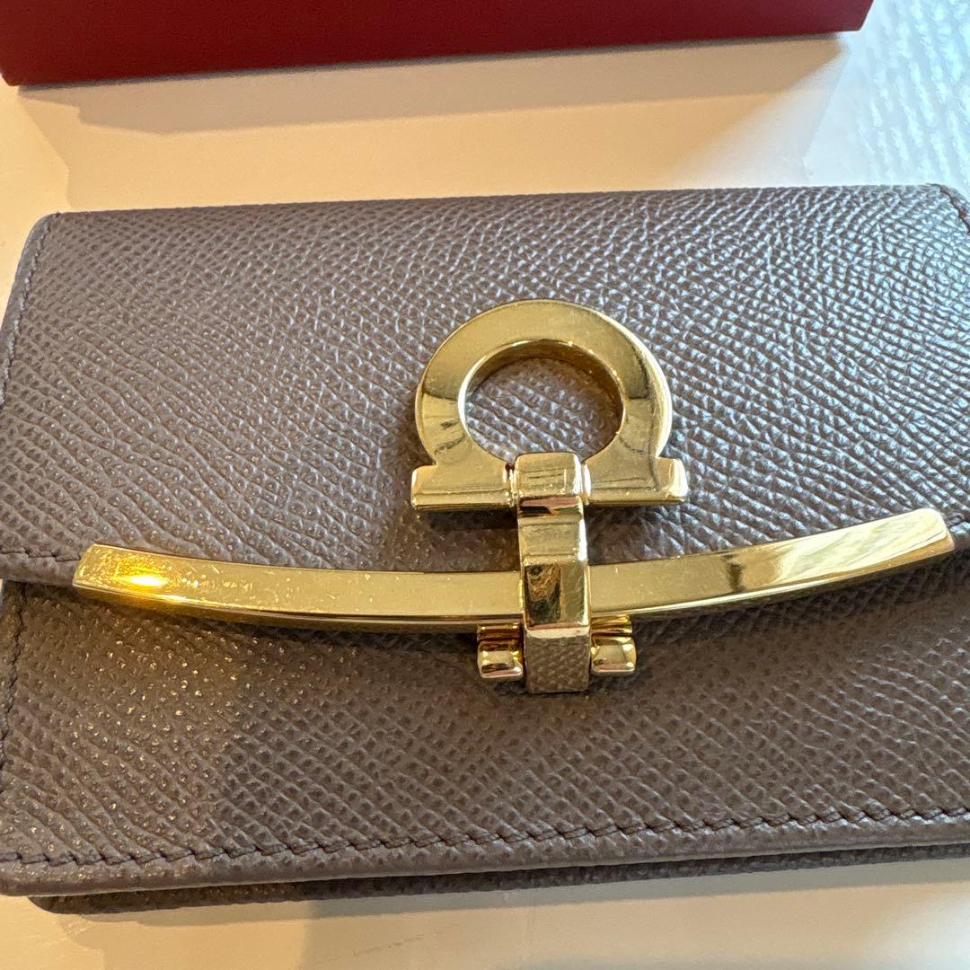 フェラガモ　ferragamo キーケース　カードケース