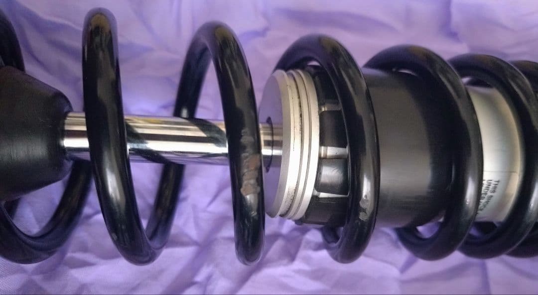 オーリンズHD-145E11,6インチスポーツスターダイナローライダーSR400