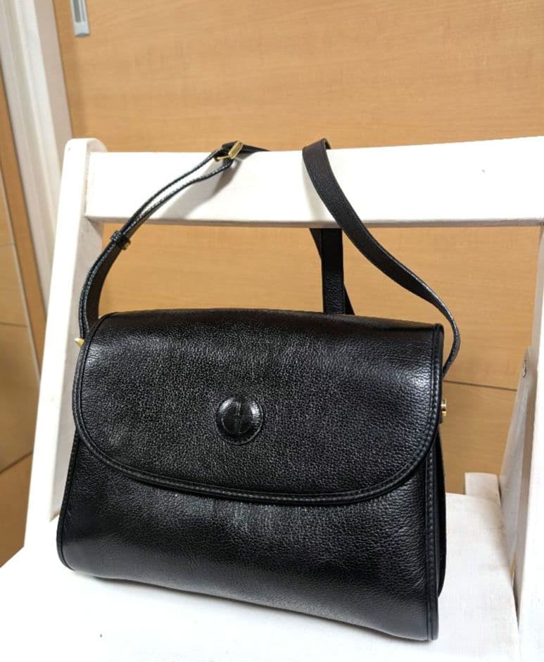♥極美品♥グッチ GUCCI ショルダーバッグ レザー 斜めがけ ブラック