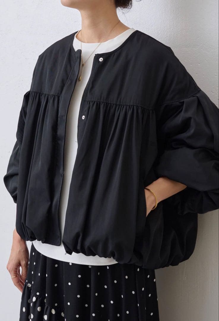 早い物勝ち　中綿バルーンショートブルゾン 昨年購入品　最終値下げ