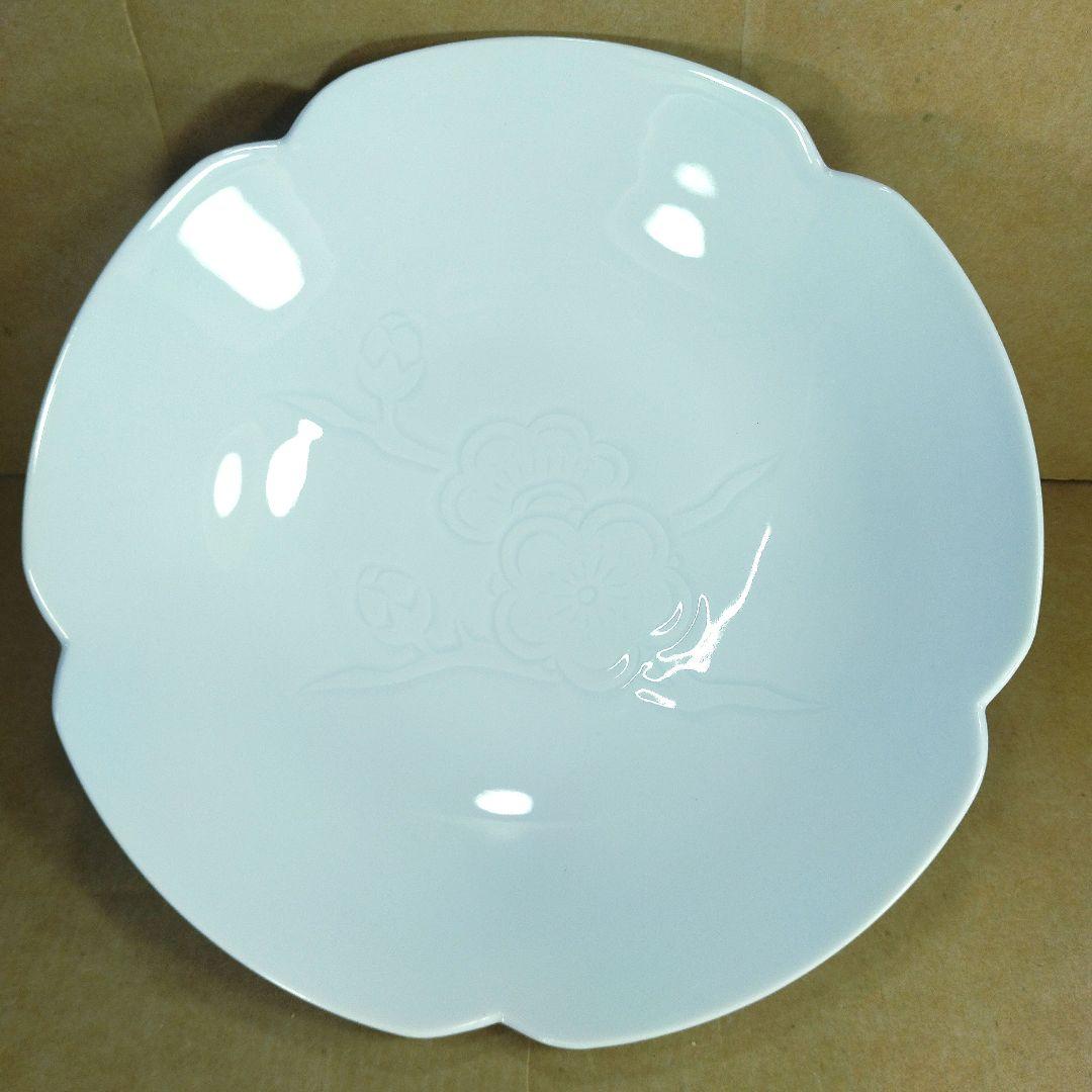 【本物保証】井上萬二(人間国宝) 白磁 彫文菓子鉢 共箱 栞2 美品 有田焼