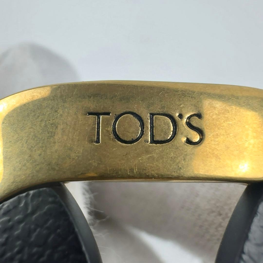 【美品】TOD'S ケイト ブラック ゴールド バングル レディース