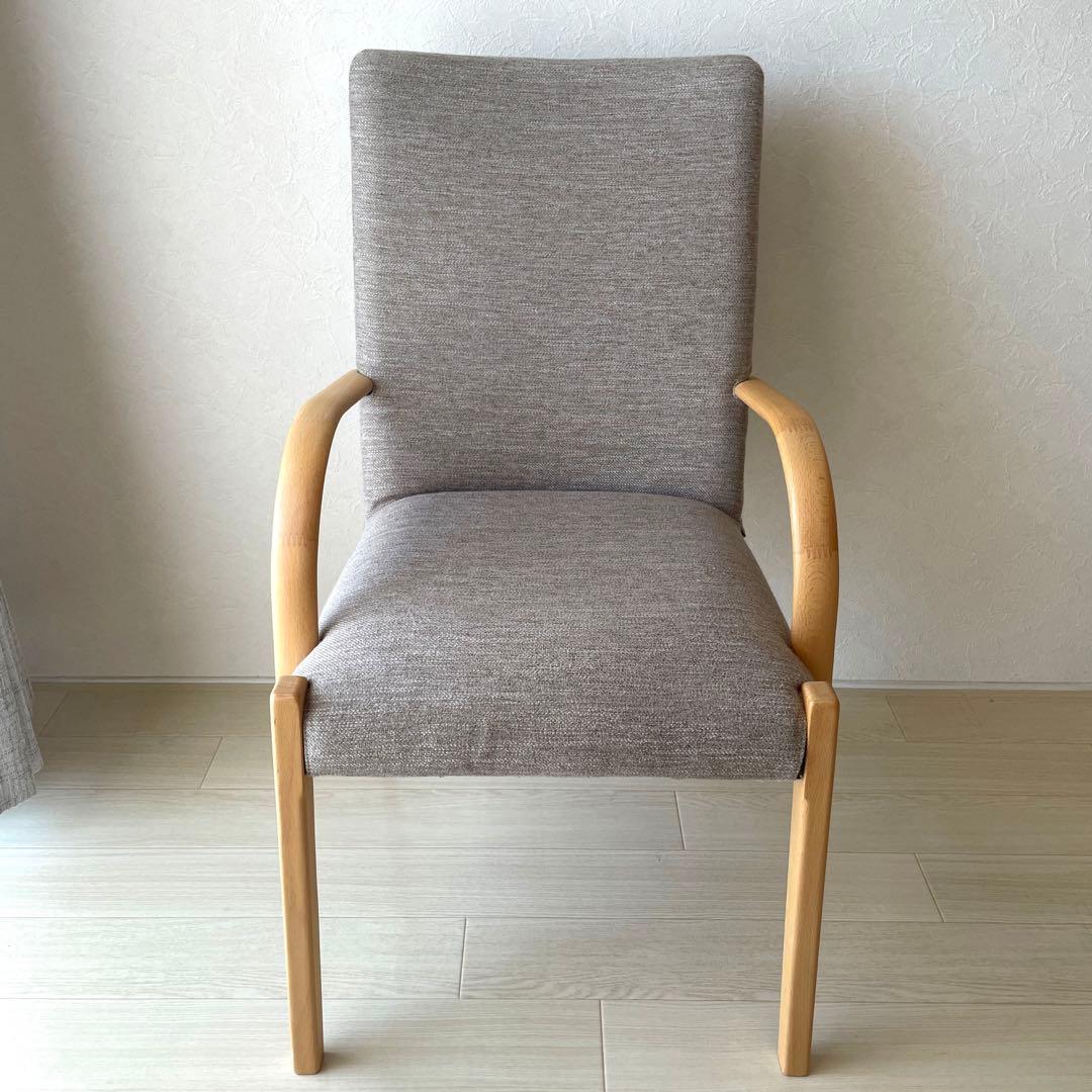 hoco●ニトリ●北欧レトロ　天然木製ダイニングチェア肘付き　1脚