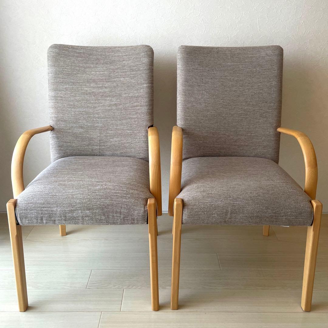 hoco●ニトリ●北欧レトロ　天然木製ダイニングチェア肘付き　1脚