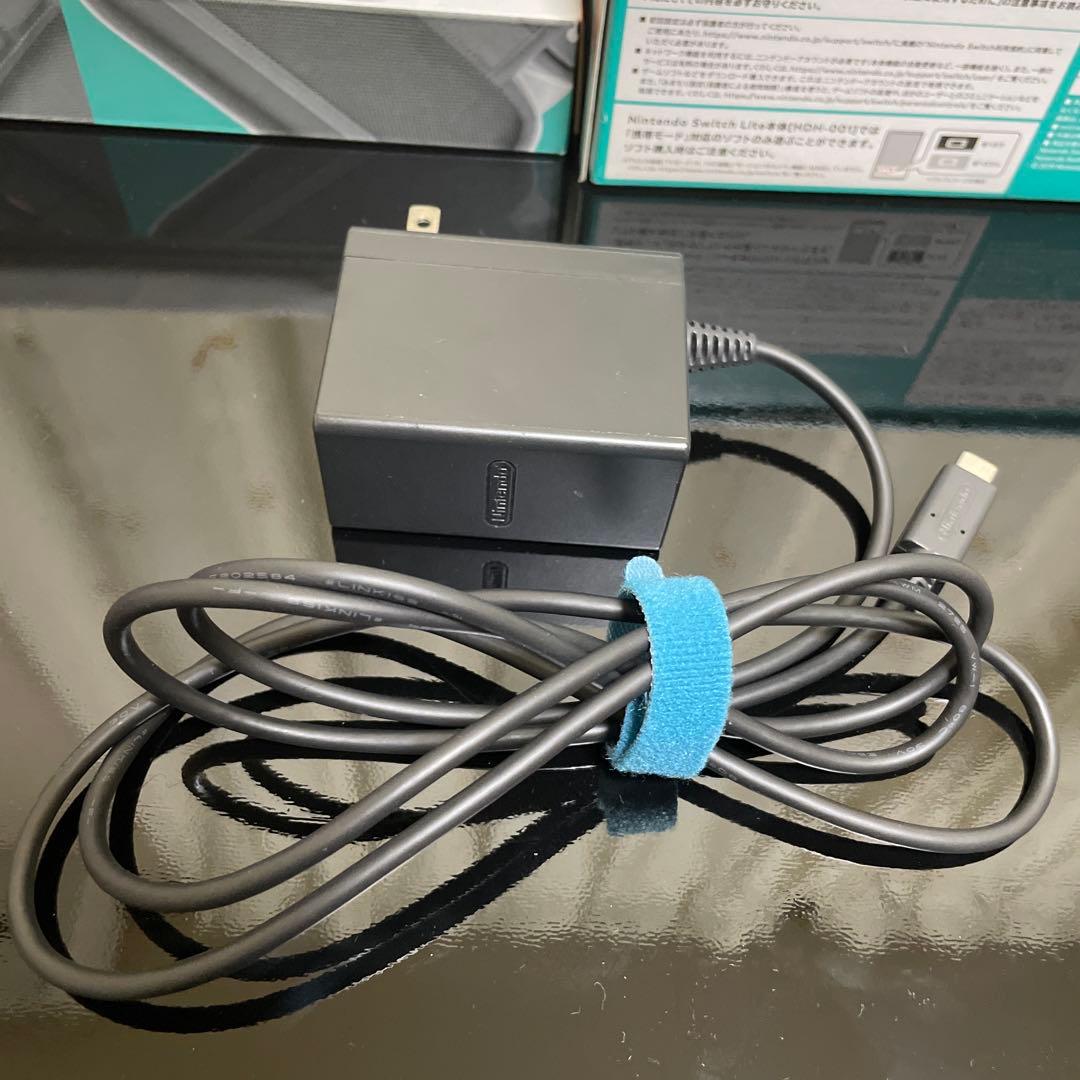 ニンテンドースイッチ lite ターコイズ 箱+SDカード+充電器+ケース付き