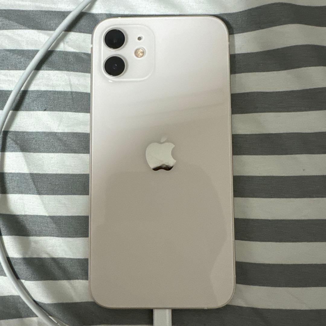 iPhone12 ホワイト 64gb 傷も少なく美品