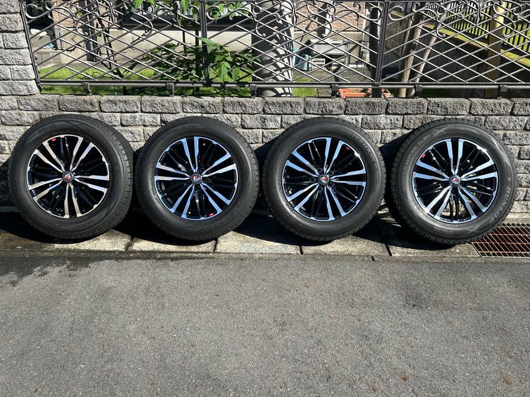 美品送料込　アルミ付スタッドレスタイヤ４本　黒ナット付225/65-17 SUV