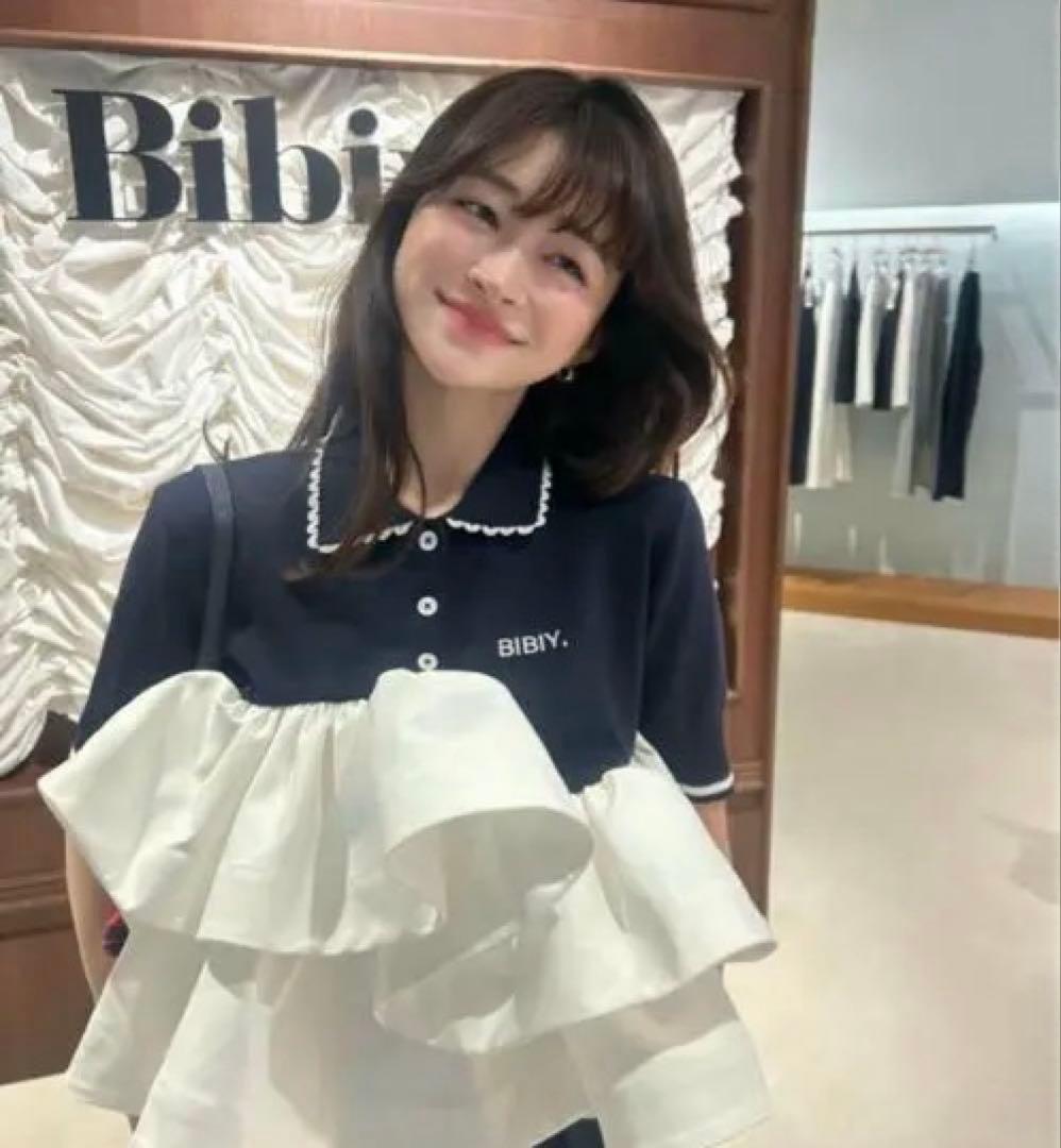 Bibiy. フリル付きネイビーポロシャツ 半袖【正規品】