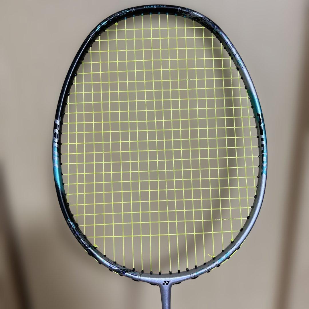 ヨネックス　バドミントンラケット　アストロクス88sツアー