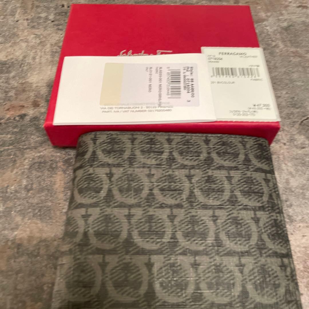 【新品】Salvatore Ferragamo 財布