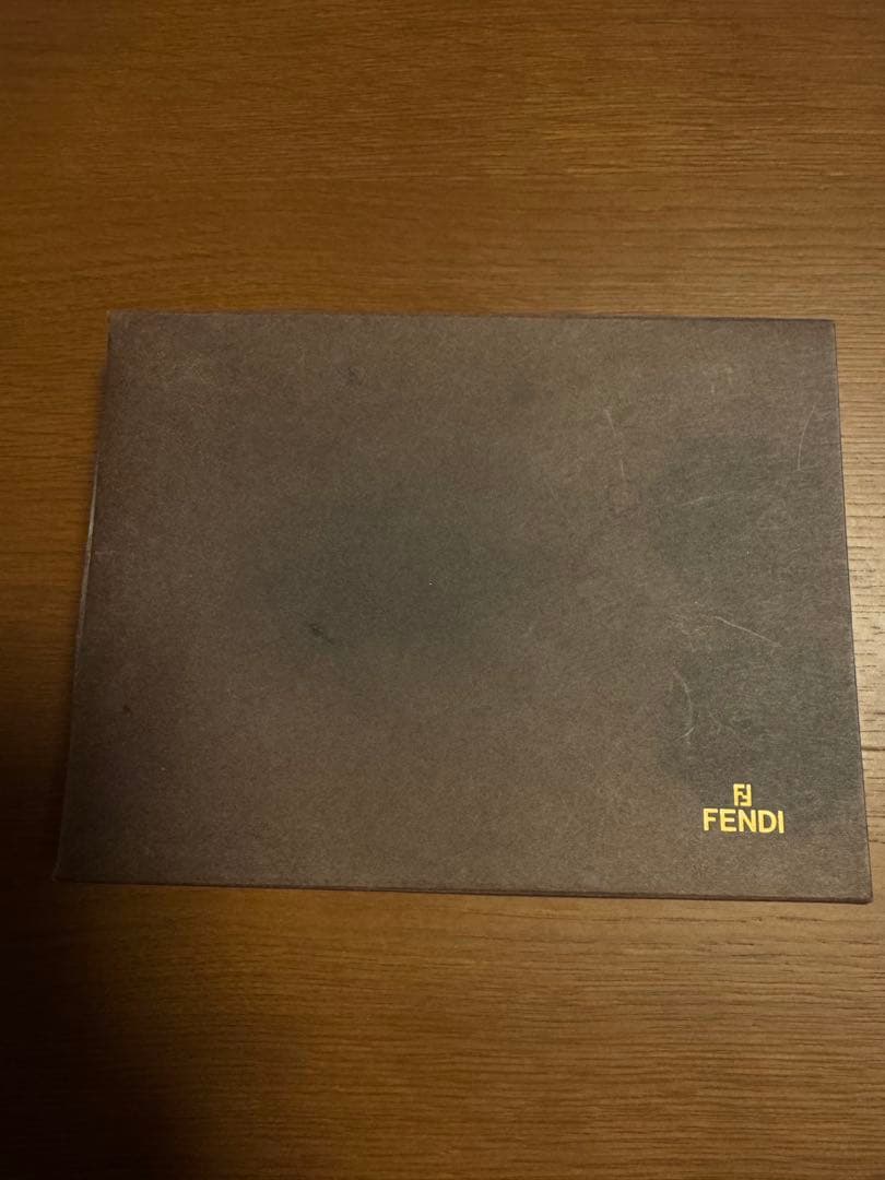 FENDI財布 (箱付き)