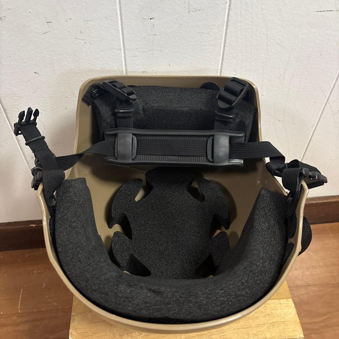 米軍　PT HELMET A−BRAVO トレーニング ヘルメット　MEDIUM