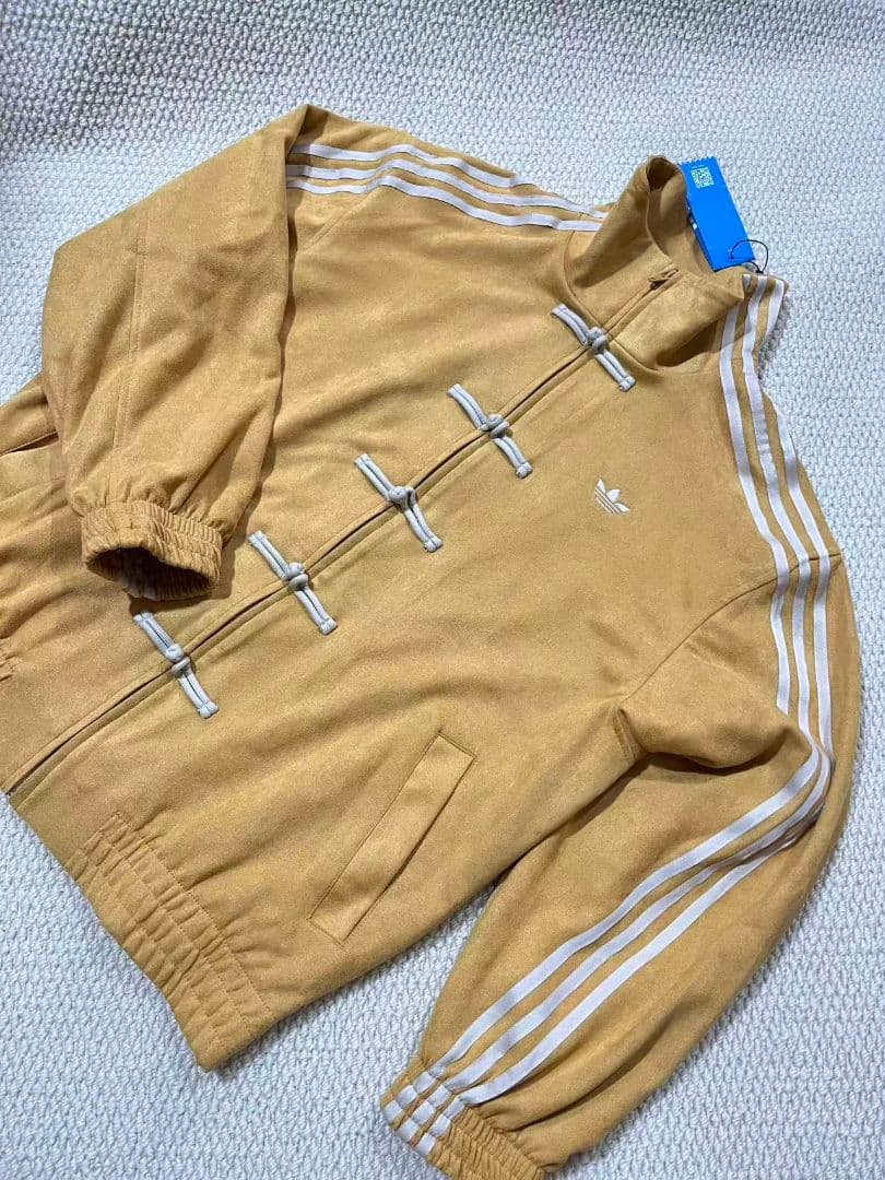 adidas 中国限定 ストライプジャケット イエロー