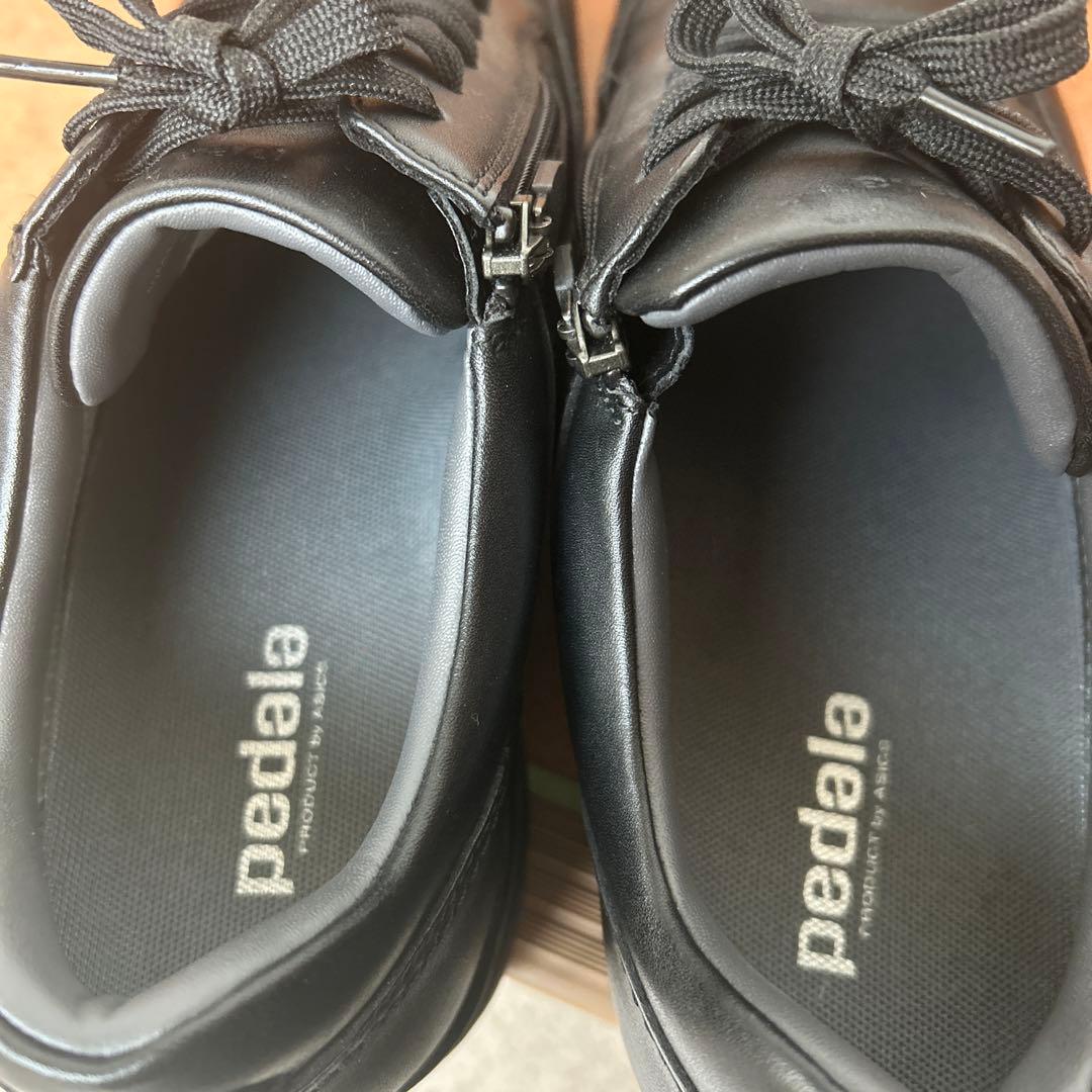 pedala 黒 皮革シューズ