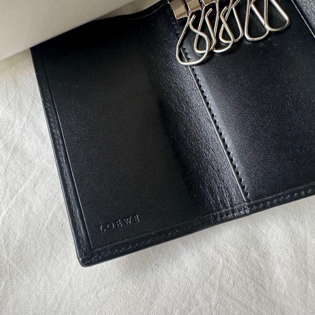 【新品美品】LOEWE ブラック レザー アナグラムキーケース
