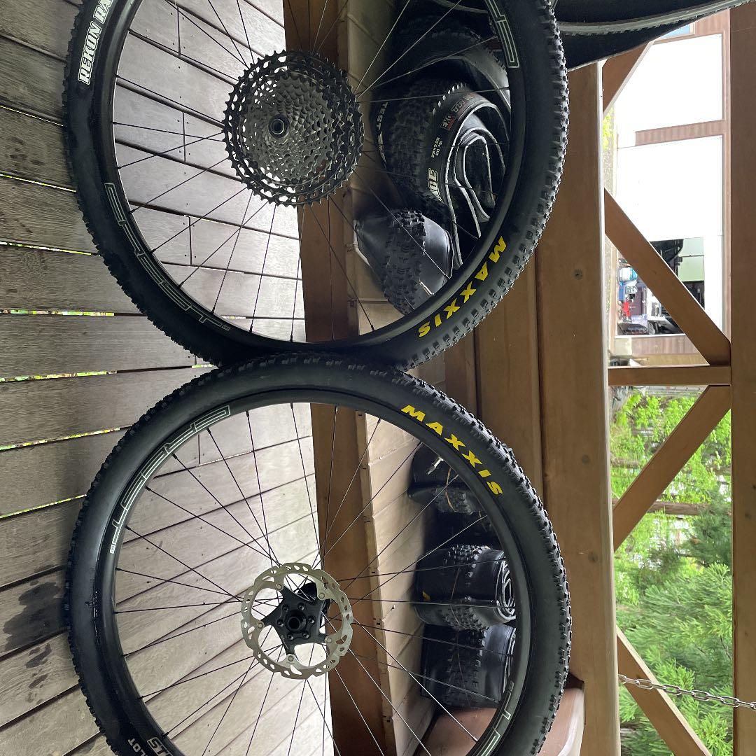 STANS CB7 MAXXIS タイヤセット　タイヤは未使用　元値32万