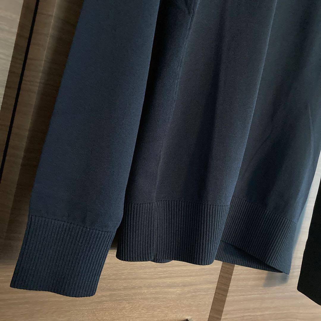 新品J. LINDEBERG メンズゴルフセーター JLロゴ ネイビー S 軽量