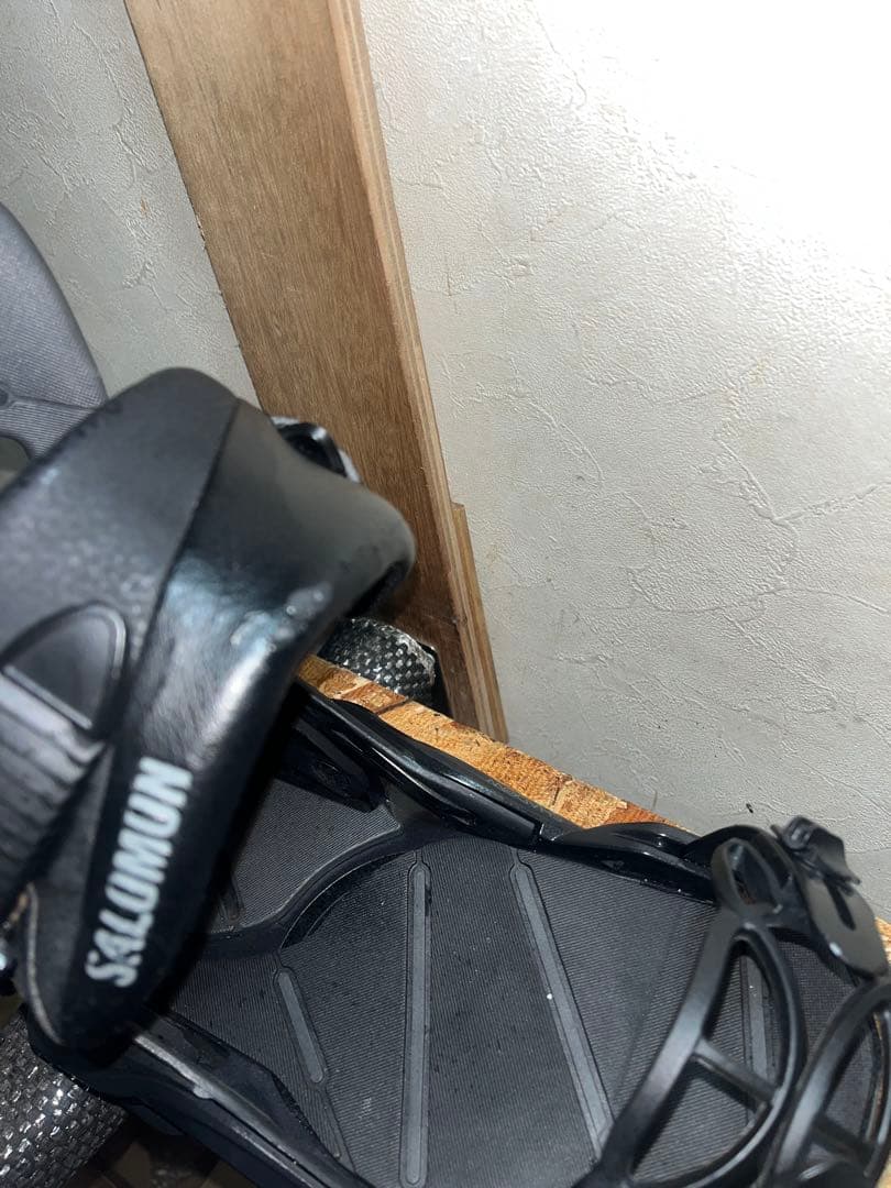 スノーボード ALL BLACK EDDITION!!SALOMON hologram M