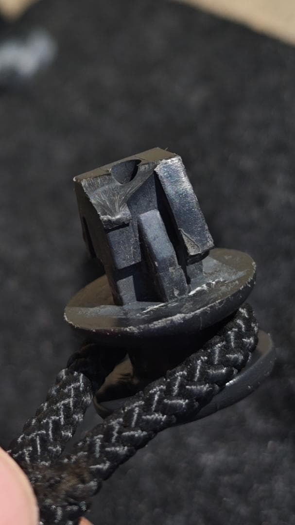 【希少】RX-7(FD3S)リアハッチカバー(トノカバー) 純正