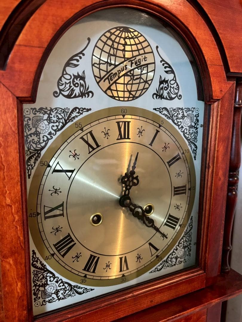 柱時計　振り子時計　Tempus Fugit　ホールクロック　アンティーク