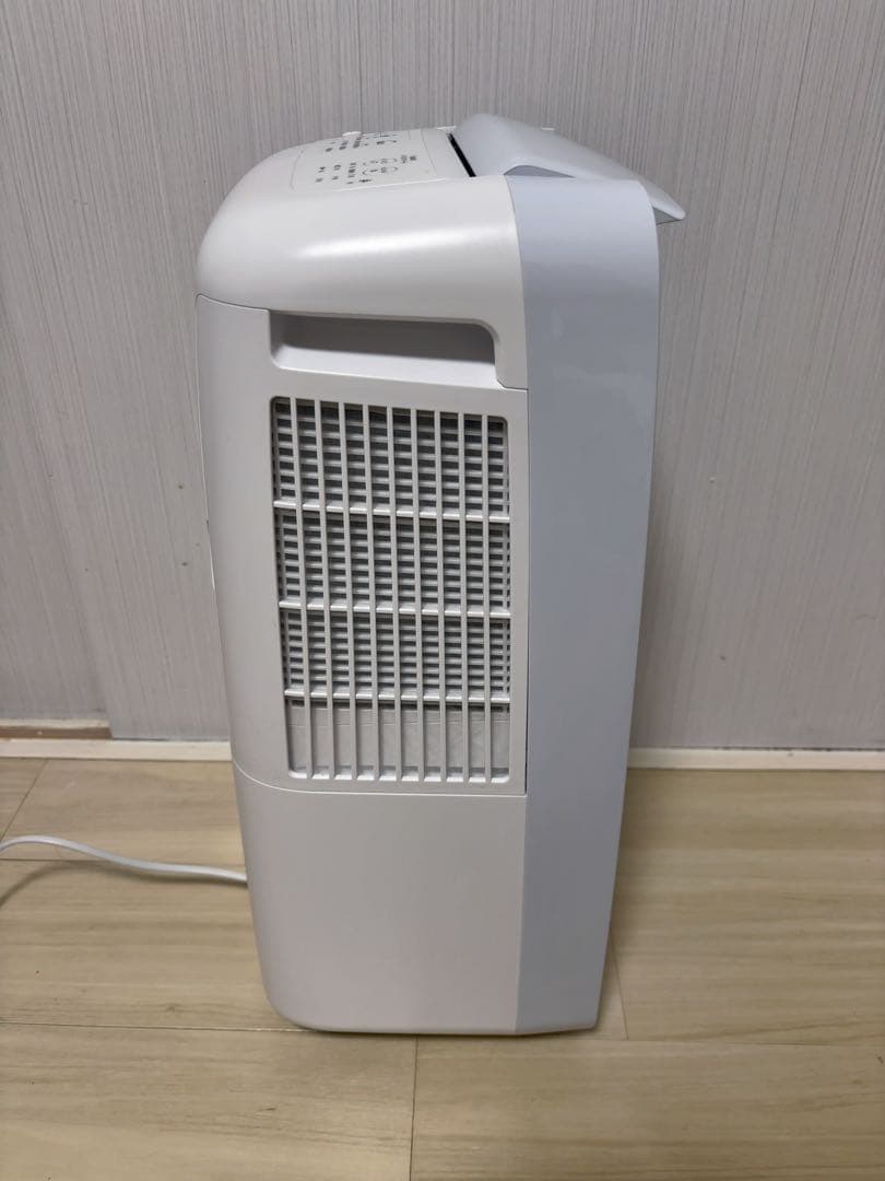 SHARP シャープ　【CM-T100-W】 冷風・衣類乾燥・除湿機