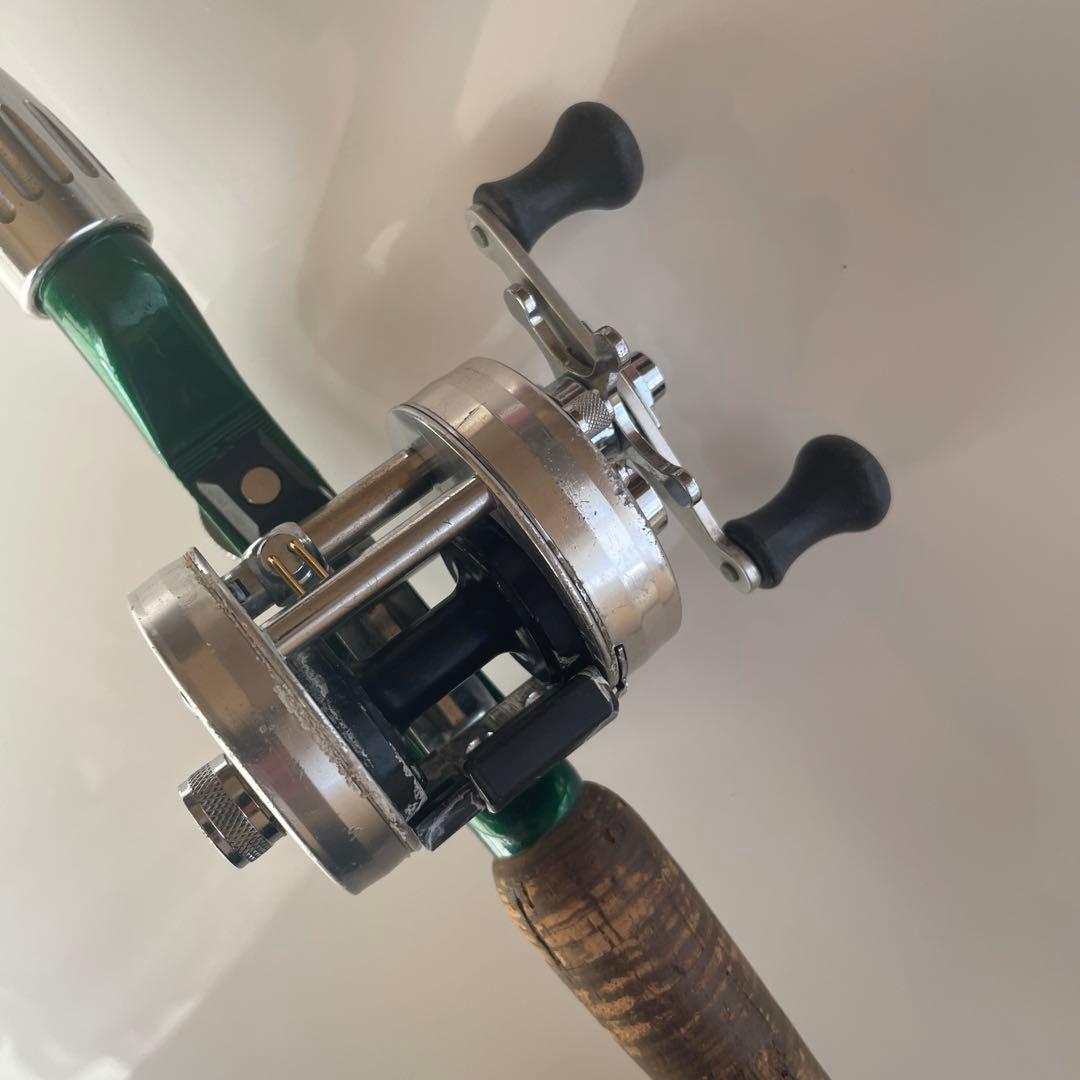 Abu Ambassadeur 2600C IAR右巻き&グラスロッド