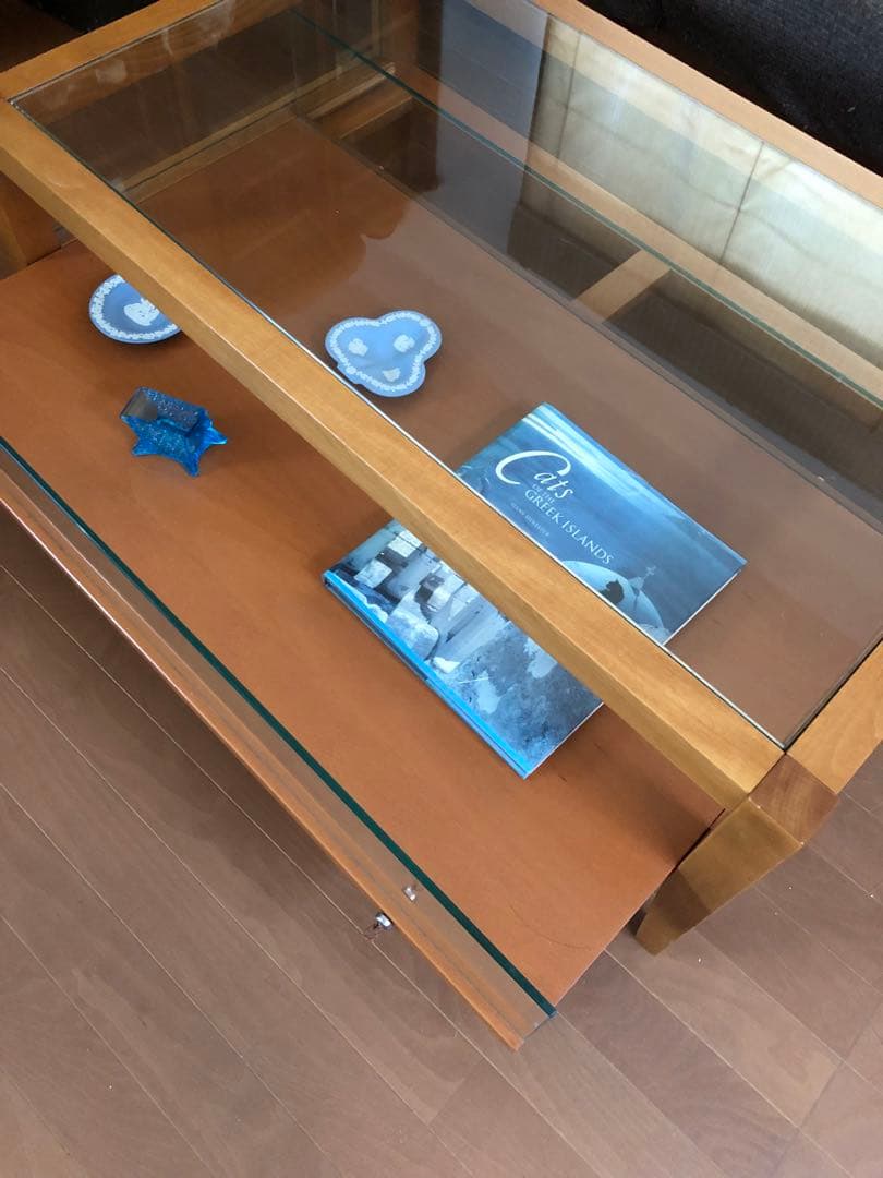 引取り限定!ガラスと木のリビングテーブル