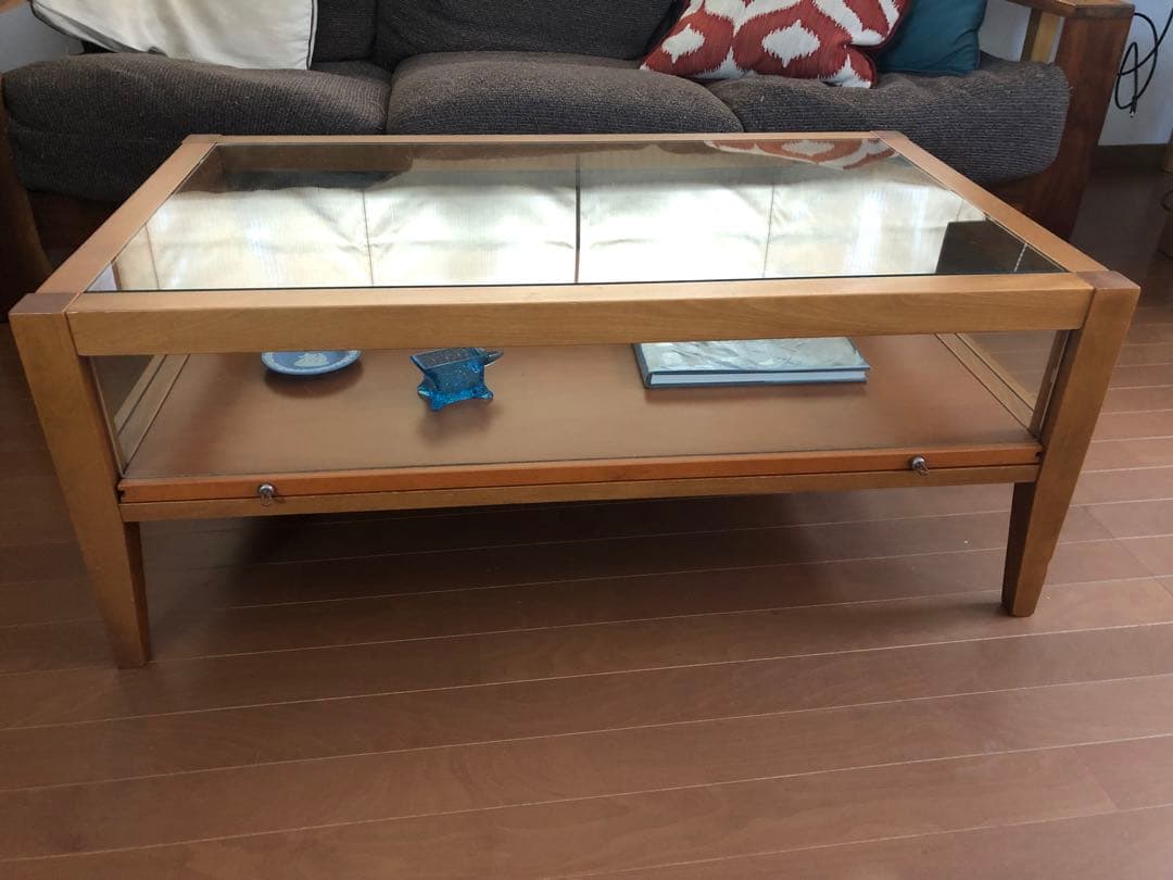 引取り限定!ガラスと木のリビングテーブル