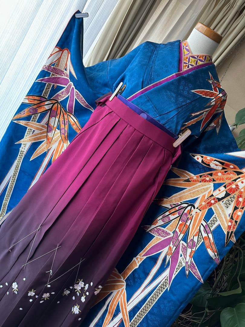 るう様専振袖フルセット ロイヤルブルー 竹笹模様 金駒刺繍